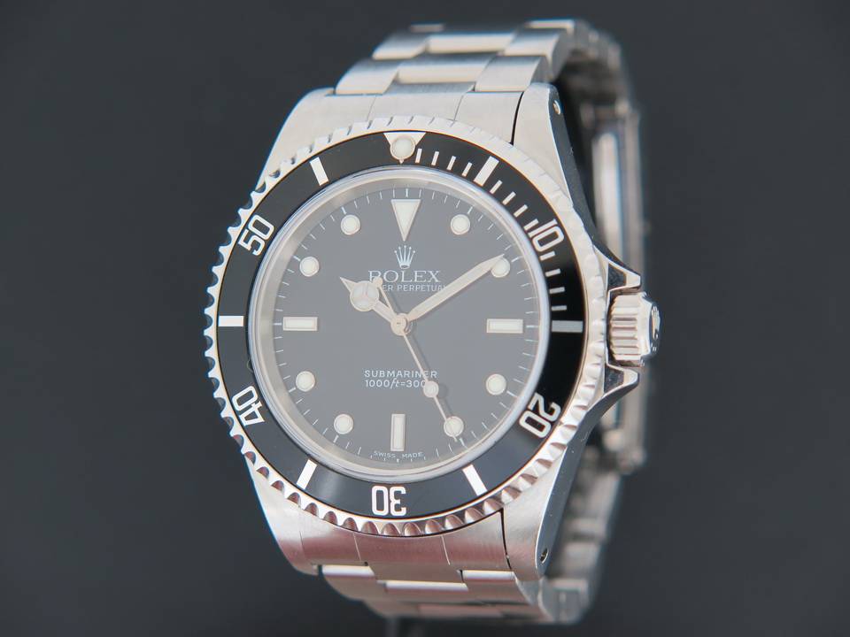 Rolex Submariner No Date 14060M (1)