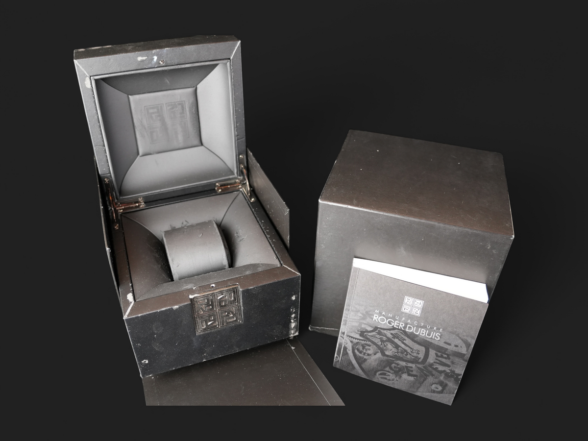 Roger Dubuis Box set    (1)