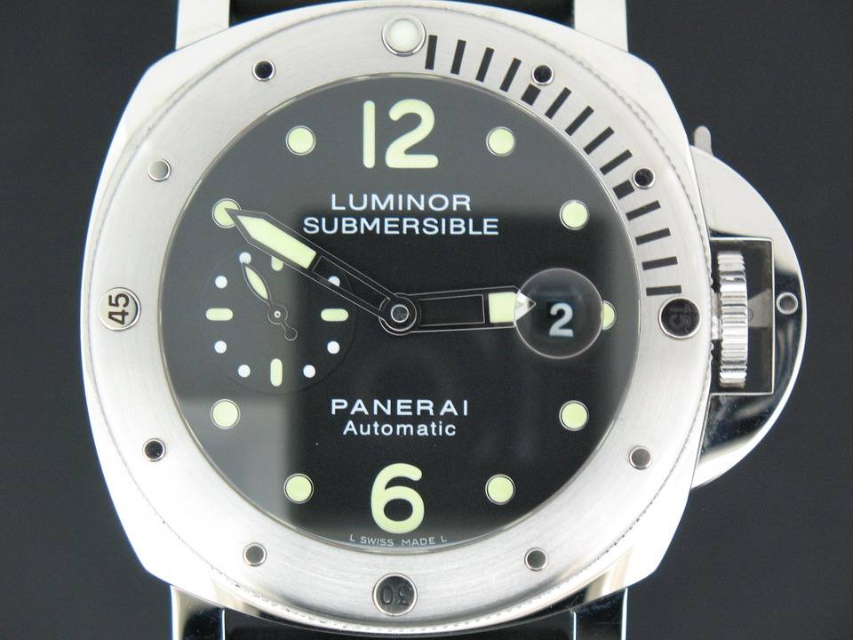 Panerai Luminor Submersible (1)