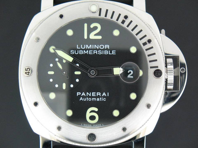 Panerai Luminor Submersible