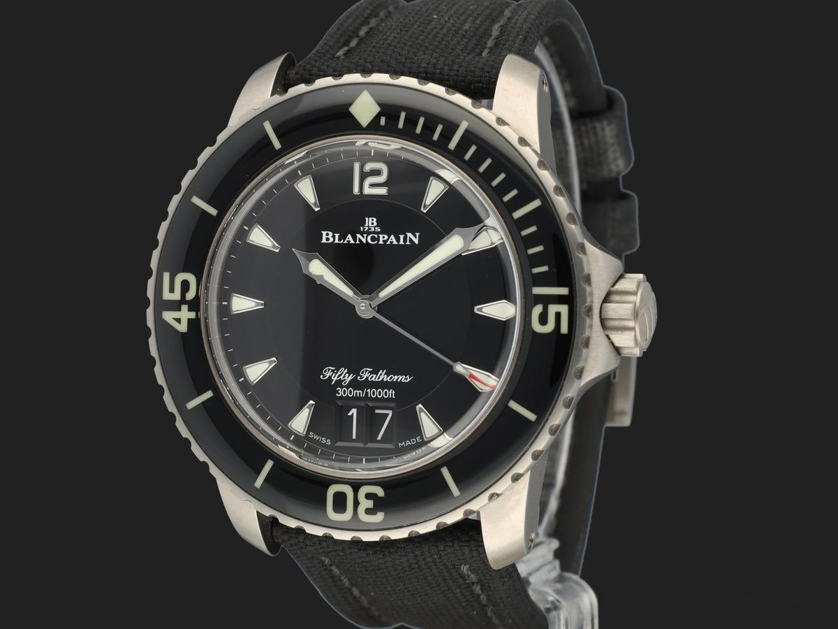 Blancpain Fifty Fathoms Grande Date 45MM Titanium 5050-12B30-B52A (1)