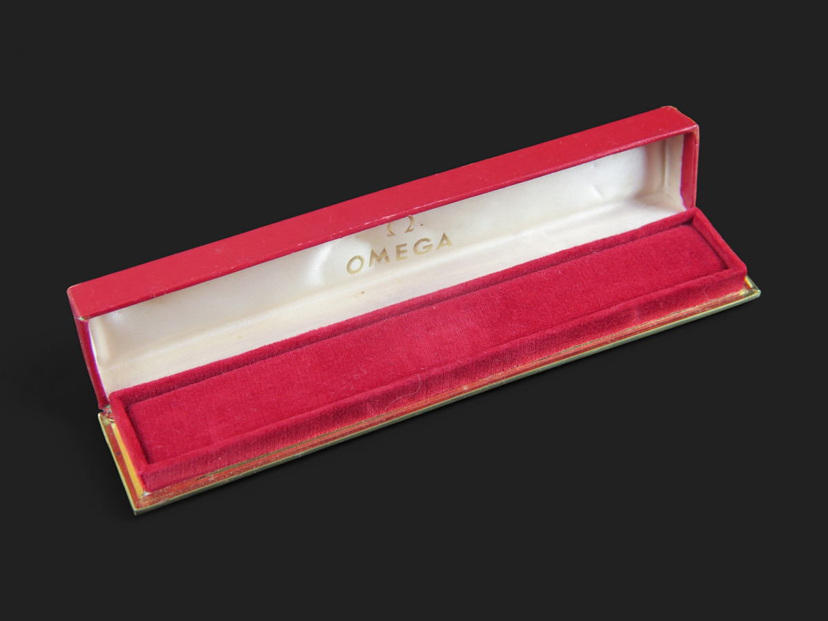 Omega Vintage Box (1)