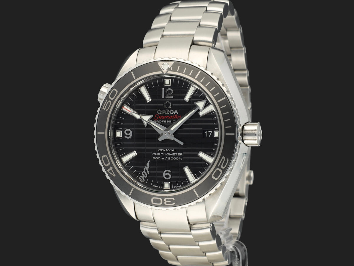 Omega Seamaster Planet Ocean "Skyfall 007" 232.30.42.21.01.004 (1)