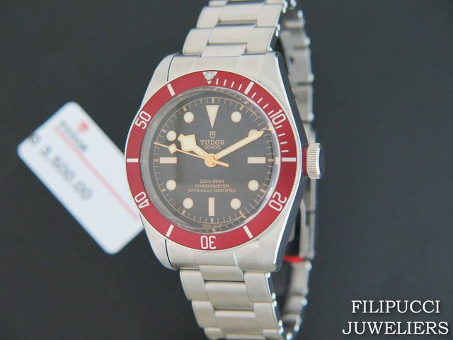 Tudor Heritage Black Bay