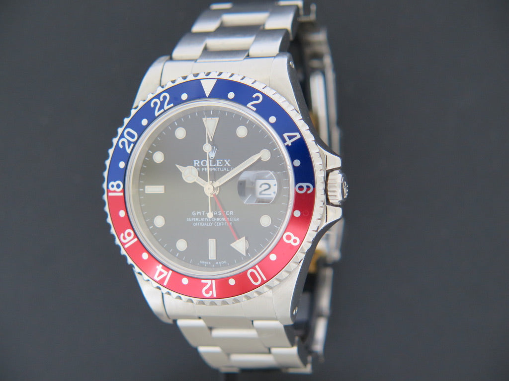 Rolex GMT-Master 16700 "Pepsi" (1)