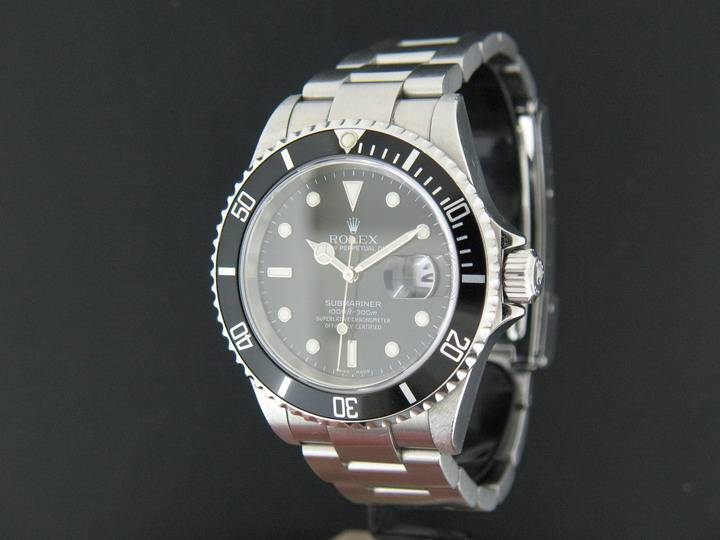 Rolex Oyster Perpetual Submariner Date (1)