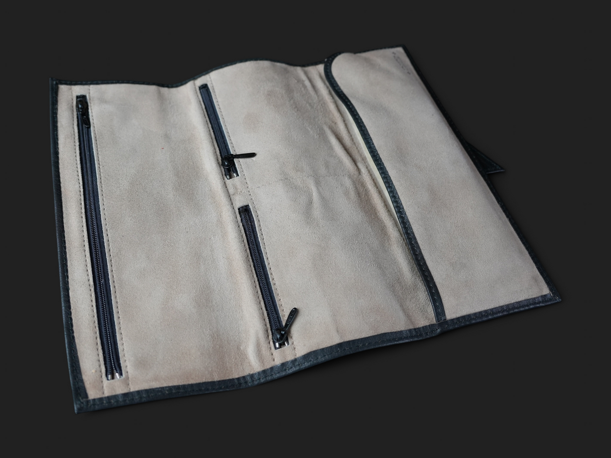 Vacheron Constantin Leather Pouch  (1)