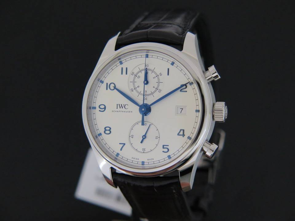 IWC Portugieser Chrono Classic NEW IW390302 (1)