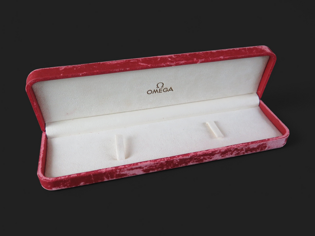 Omega Vintage Box