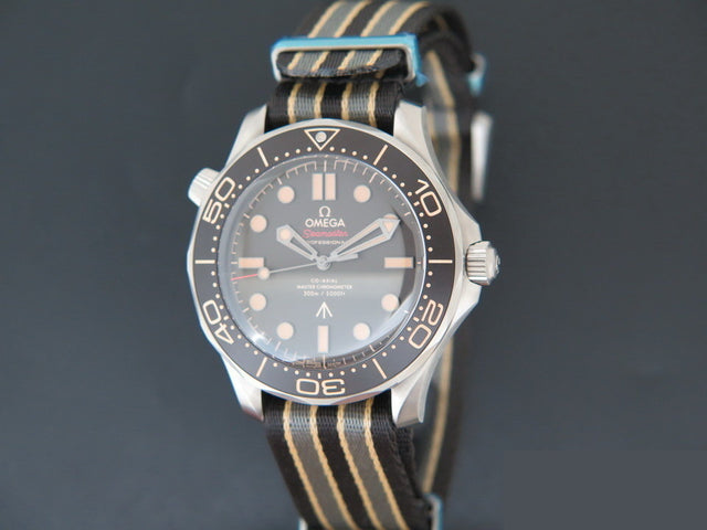 Omega Seamaster Diver 300M 007 Edition NEW