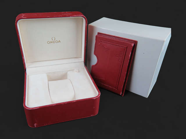 Omega Box Set with Card Holder