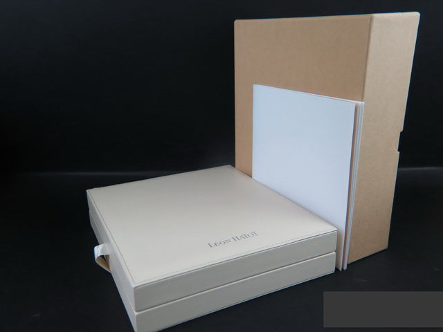 Leon Hatot Box