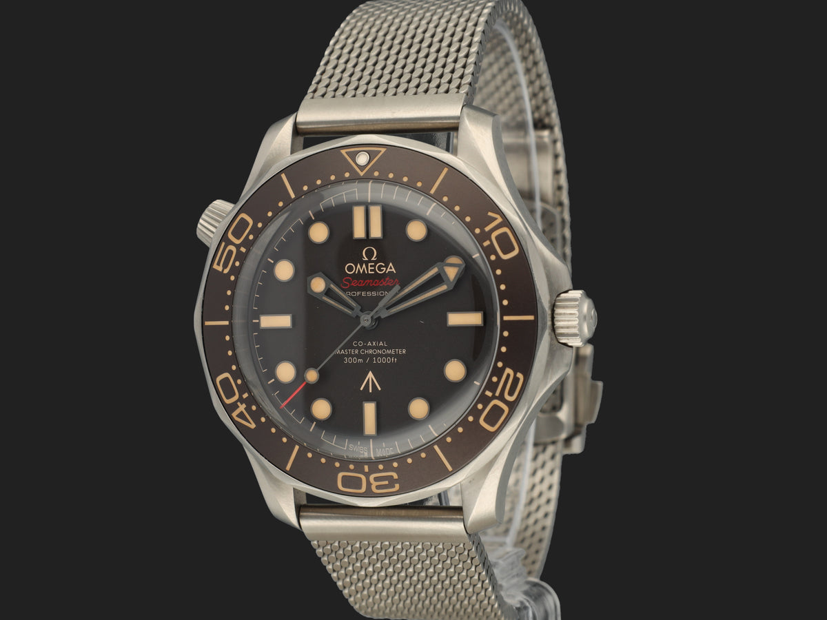 Omega Seamaster Diver 300M 007 Edition 210.90.42.20.01.001 (1)