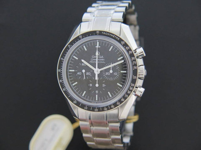 Omega Speedmaster Professional Moonwatch Sapphire NEW