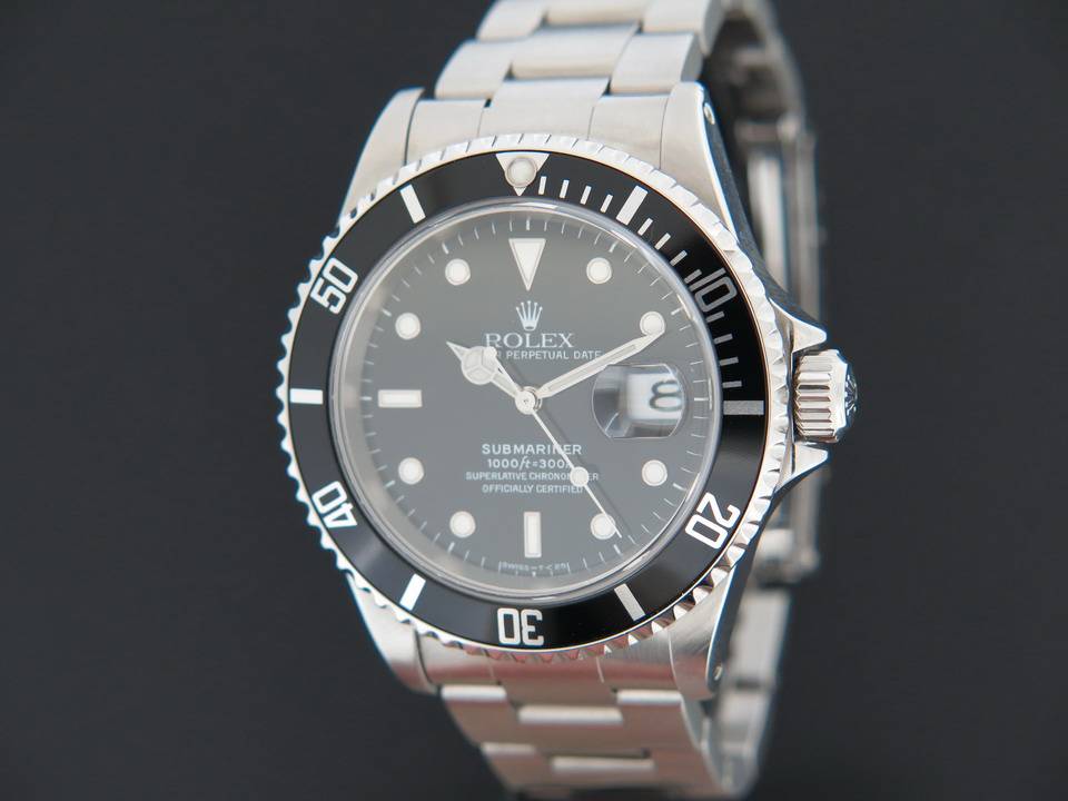 Rolex Oyster Perpetual Submariner Date (1)