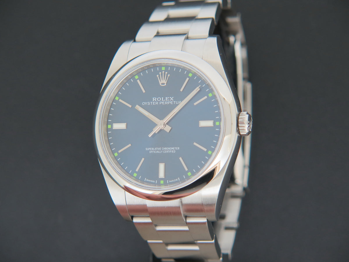 Rolex Oyster Perpetual 39 Blue Dial 114300 (1)