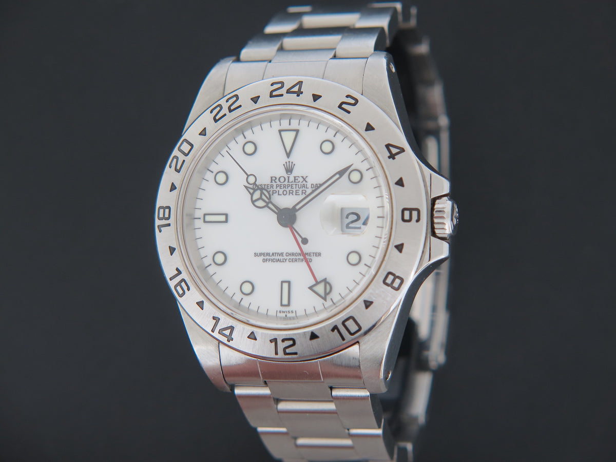 Rolex Explorer II White Dial 16570  (1)