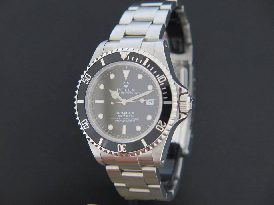 Rolex Sea-Dweller 16600 (1)