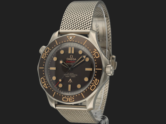 Omega Seamaster Diver 300M 007 Edition