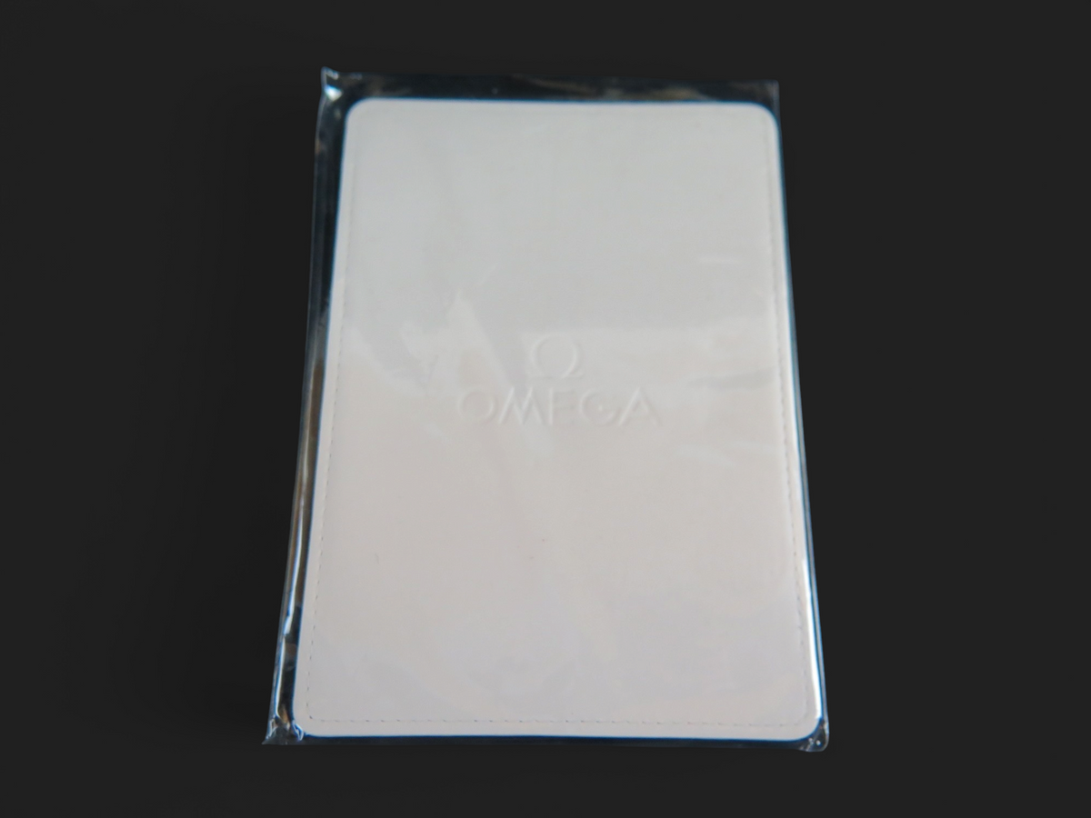 Omega Card Holder (1)