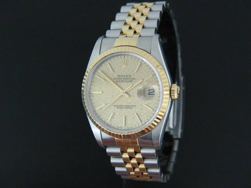Rolex Oyster Perpetual Datejust (1)