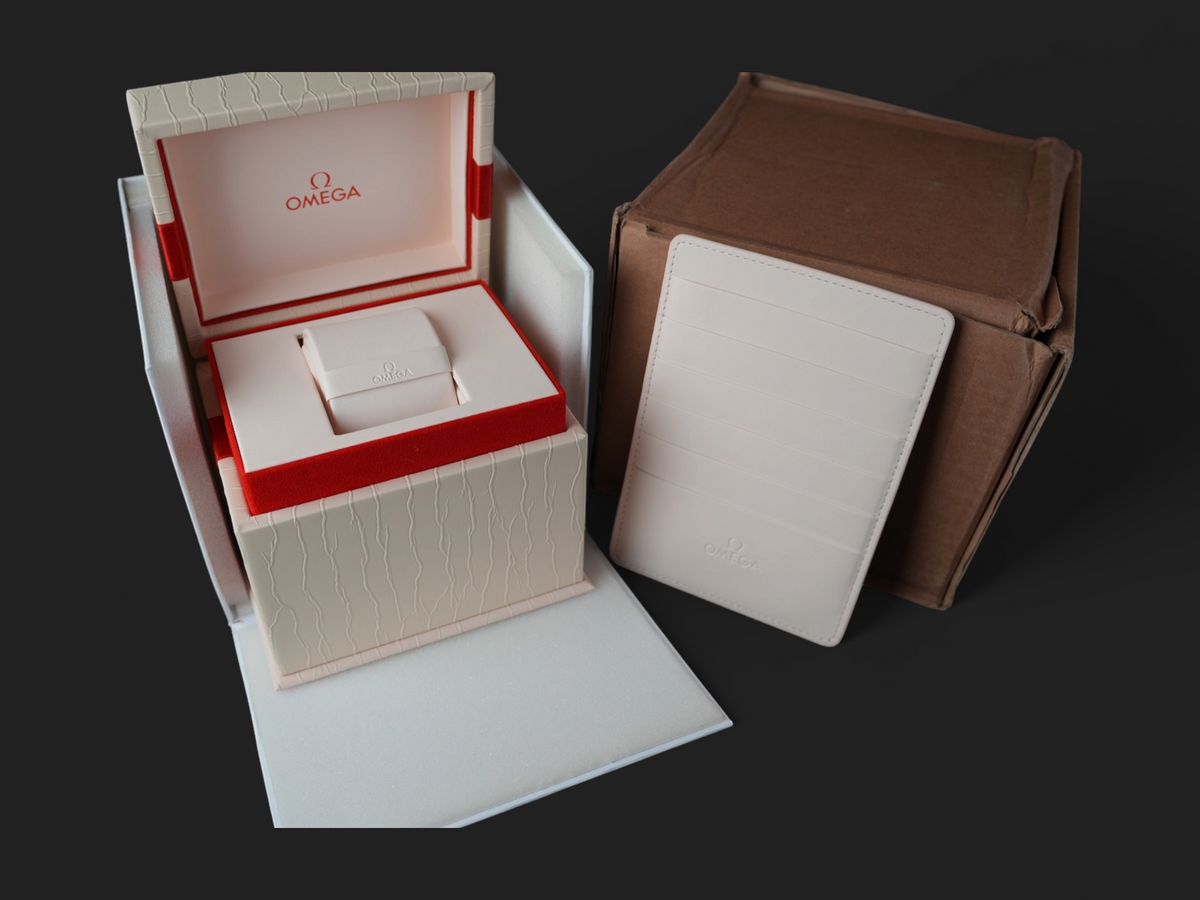 Omega Box Set       (1)
