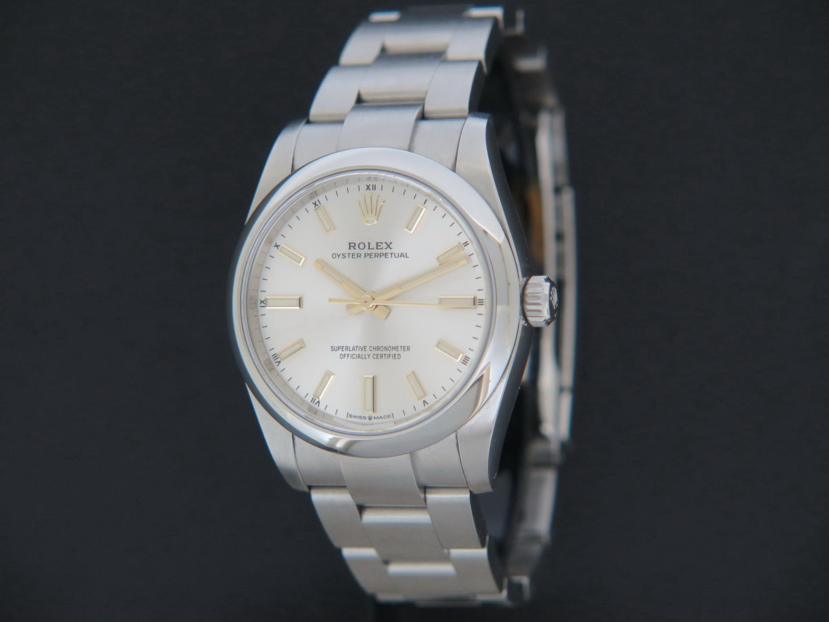 Rolex Oyster Perpetual 34 Silver Dial 124200 (1)