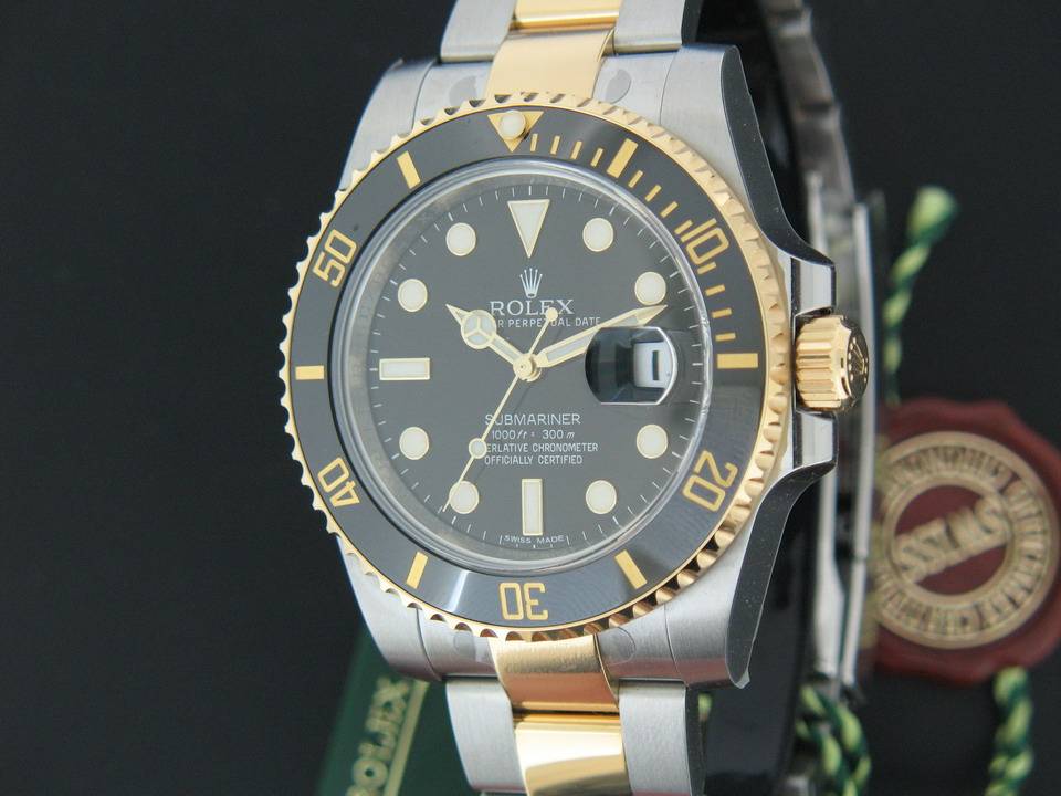 Rolex Oyster Perpetual Submariner Date (1)