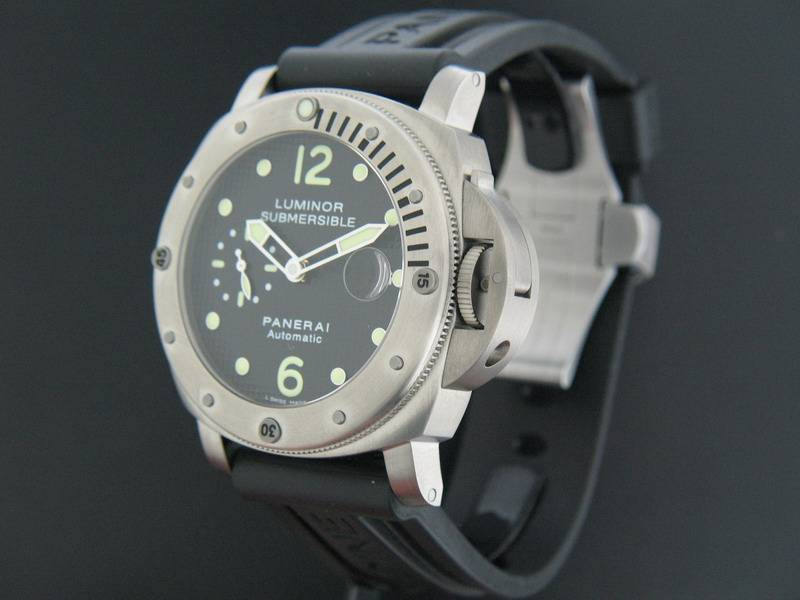 Panerai Luminor Submersible (1)