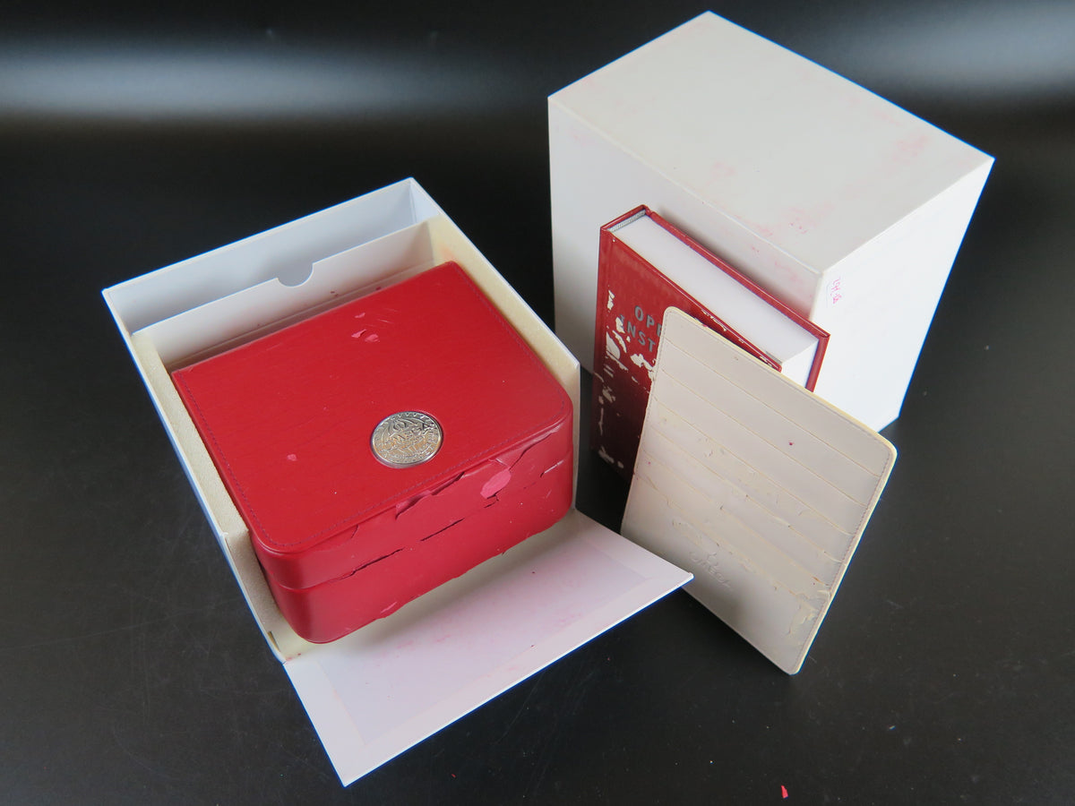 Omega Box Set With Cardholder And Manual (1)
