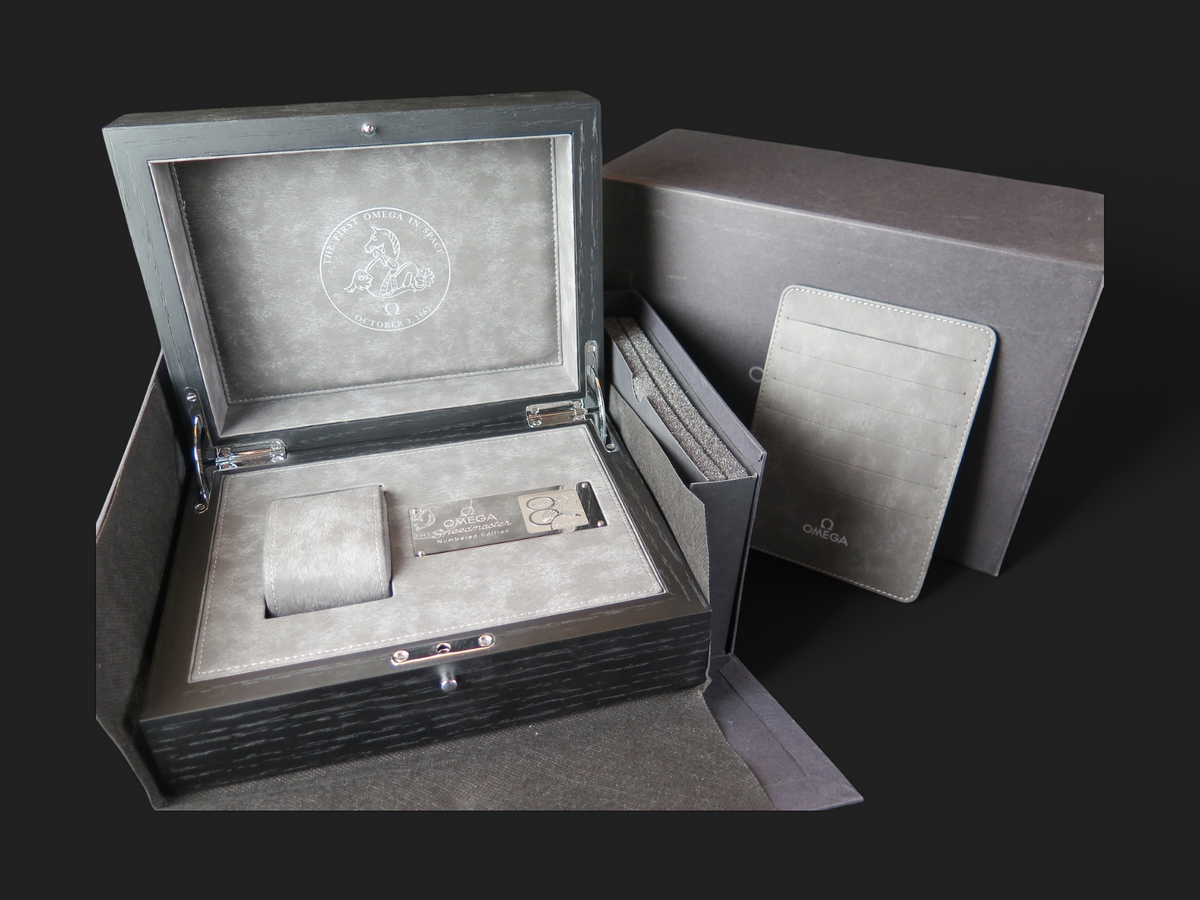 Omega Speedmaster 'First Omega in Space' Box Set  (1)
