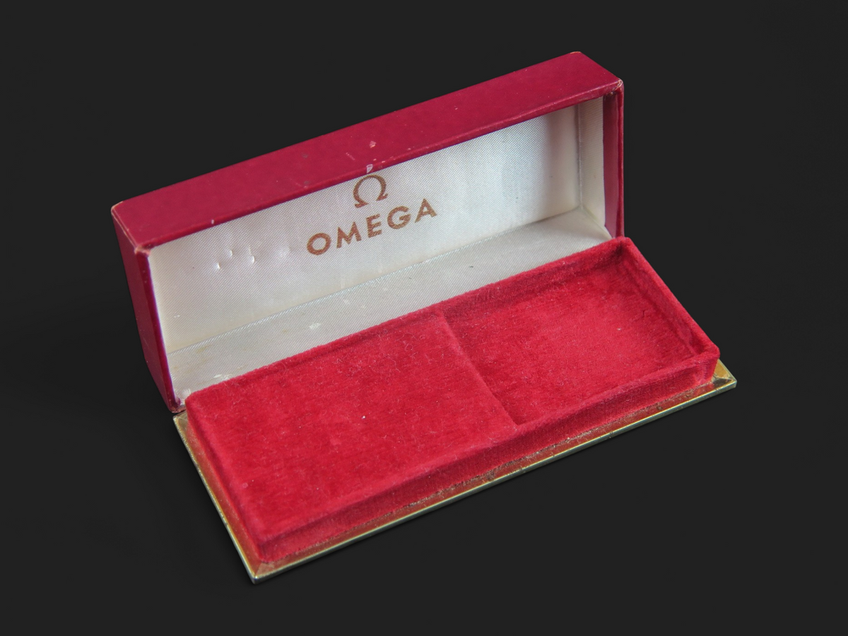 Omega Vintage Box (1)