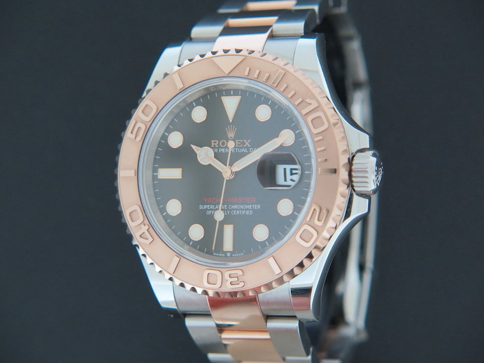 Rolex Yacht-Master Everosegold/Steel Black  Dial 126621 (1)
