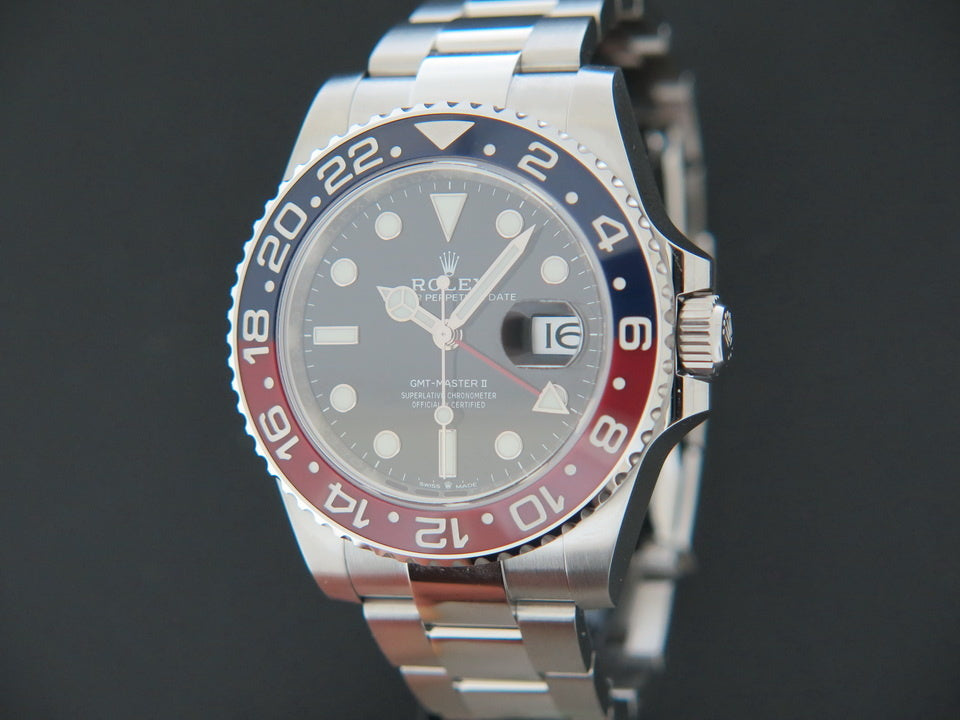 Rolex GMT-Master II NEW MODEL 2021 126710 BLRO "Pepsi" (1)