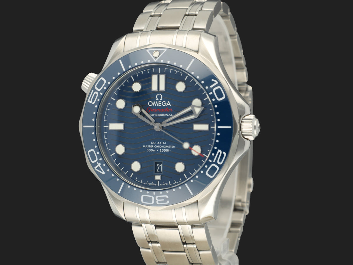 Omega Seamaster Diver 300M Co-Axial Master Chronometer Blue Dial 210.30.42.20.03.001  (1)