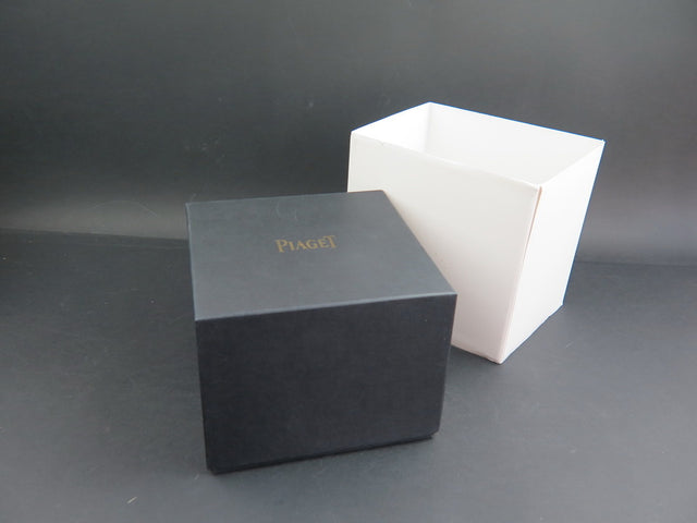 Piaget Box
