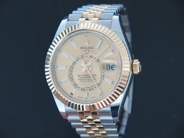 Rolex Sky-Dweller Gold/Steel Champagne MODEL 2021
