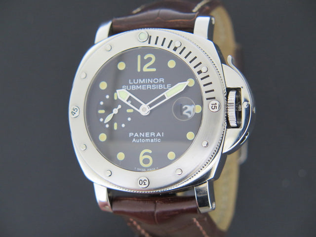 Panerai Luminor Submersible