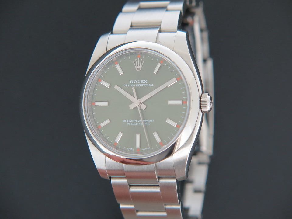 Rolex Oyster Perpetual 34 Olive Dial 114200 (1)