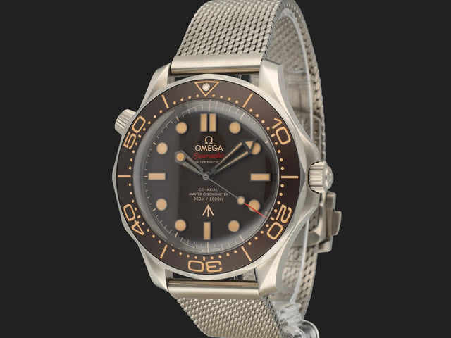Omega Seamaster Diver 300M 007 Edition NEW