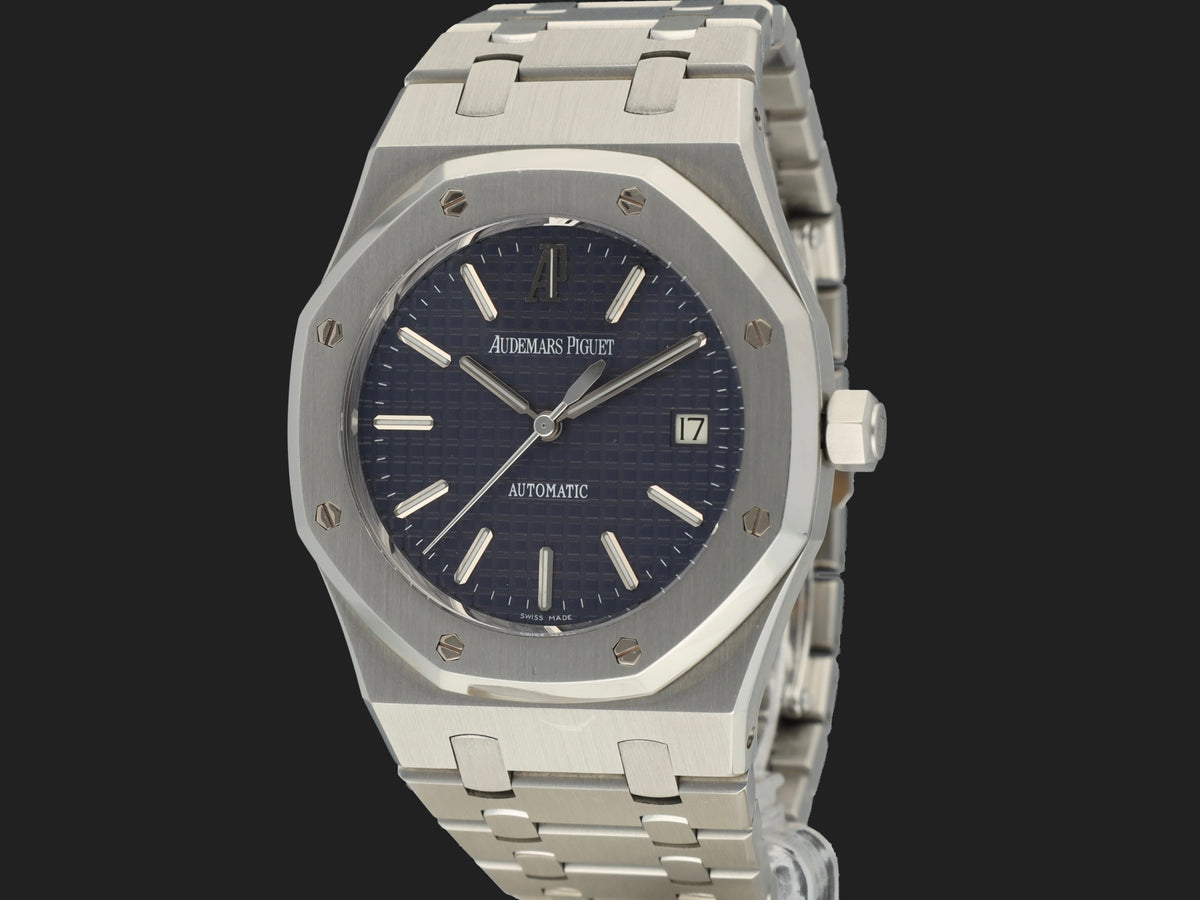 Audemars Piguet Royal Oak Blue Dial 15300ST (1)