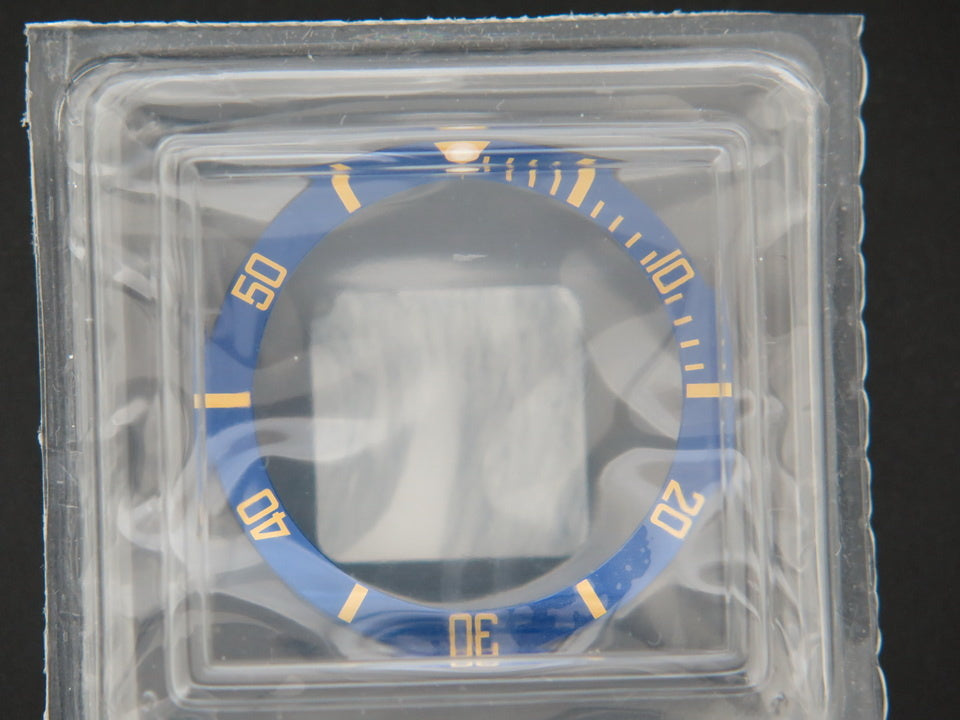 Rolex Submariner Bezel Gold/Steel NEW (1)