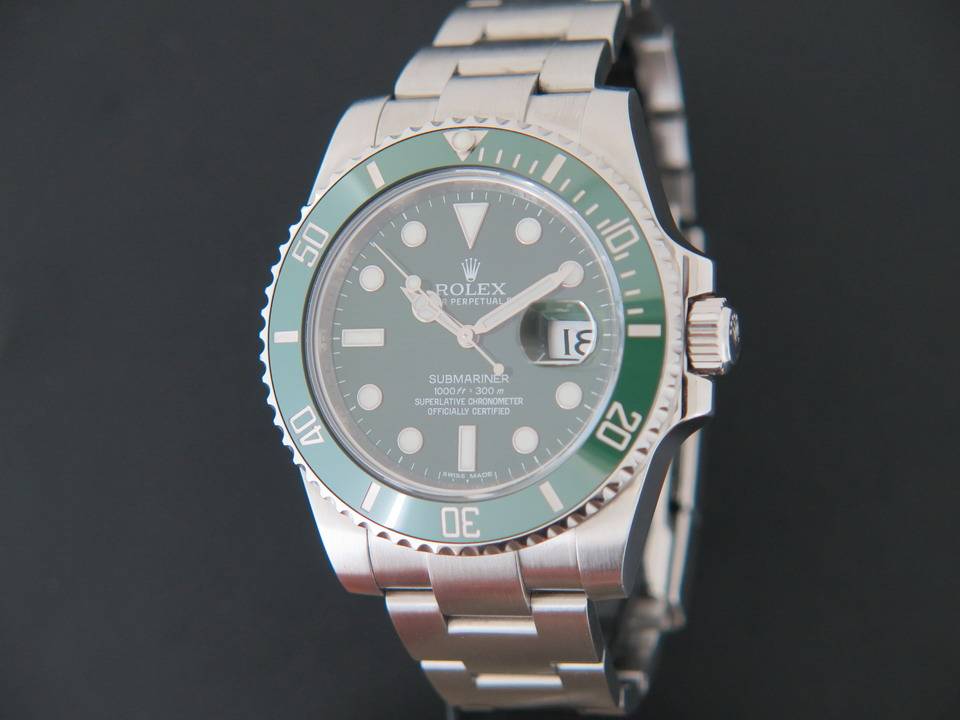 Rolex Submariner Date 116610LV (1)