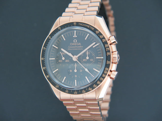 Omega Speedmaster Professional Moonwatch Co-Axial Sedna Gold