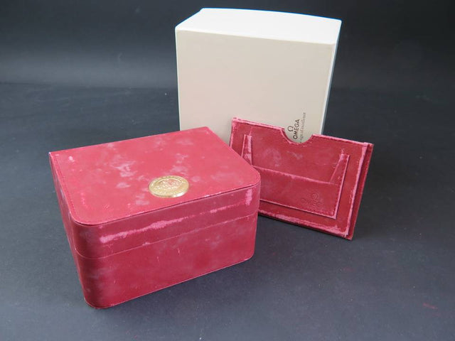 Omega Box and Cardholder