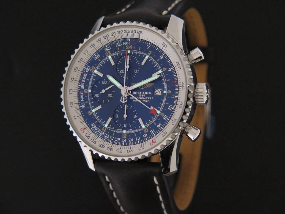 Breitling Navitimer World (1)