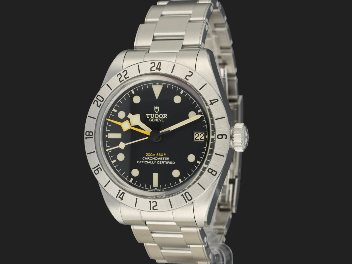 Tudor Black Bay Pro 79470 (1)