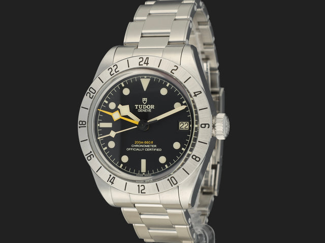 Tudor Black Bay Pro