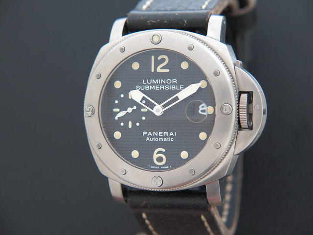 Panerai Luminor Submersible