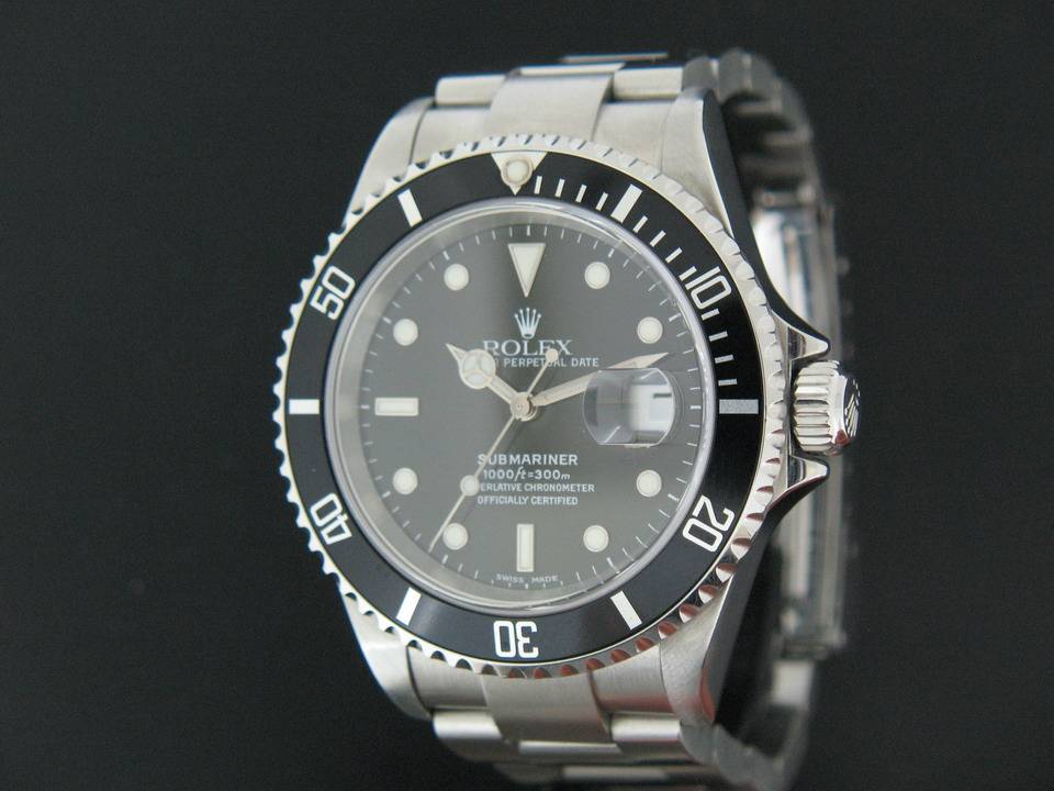 Rolex Oyster Perpetual Submariner Date (1)